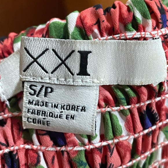 Forever 21 Floral Dress 👗 - Picture 4 of 5